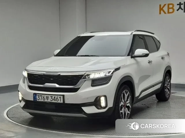 Kia Seltos 2022 Белый из Кореи