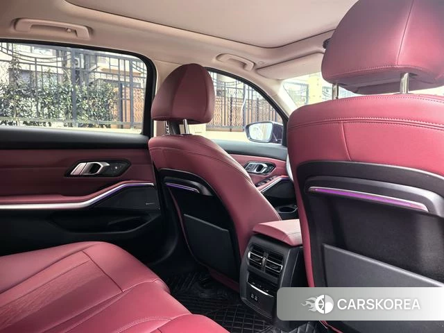 BMW 3 series 2022 Черный из Китая