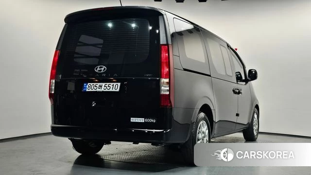 Hyundai Staria 2024 Черный из Кореи
