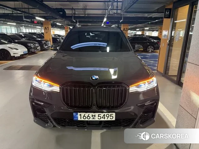 BMW X7 (G07) 2022 Серый из Кореи