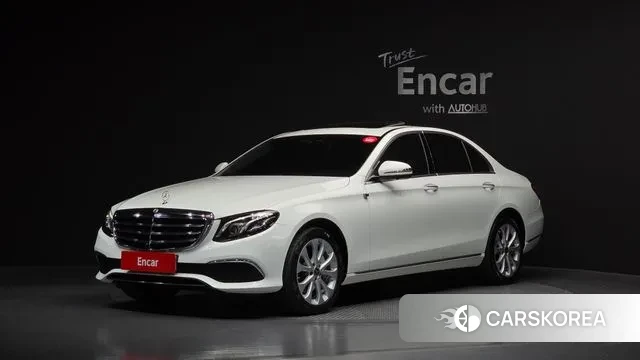 Mercedes-Benz E-Class W213 2018 Белый из Кореи