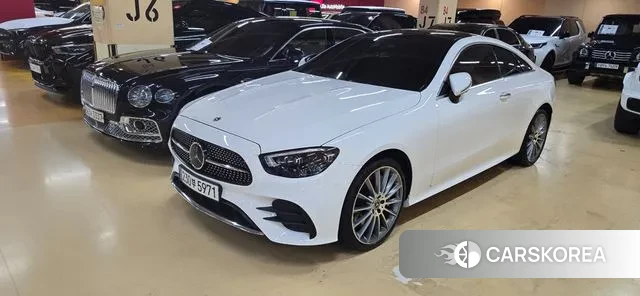Mercedes-Benz E-Class W213 2022 Белый из Кореи