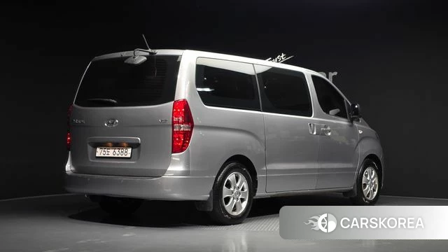 Hyundai The New Grand Starex 2019 Серебряный из Кореи