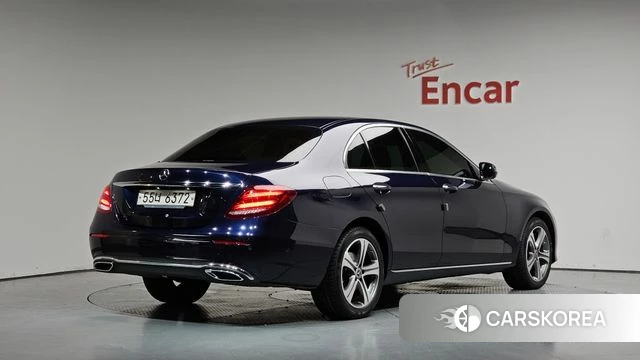 Mercedes-Benz E-Class W213 2019 Синий из Кореи