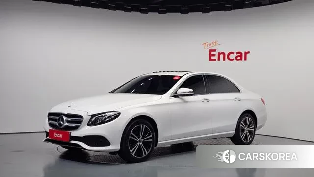 Mercedes-Benz E-Class W213 2020 Белый из Кореи