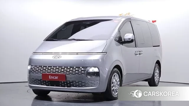 Hyundai Staria 2021 Серебряный из Кореи