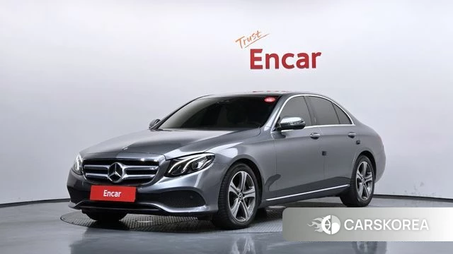 Mercedes-Benz E-Class W213 2019 Серый из Кореи