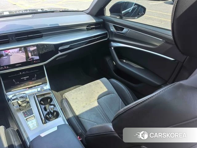 Audi A6L 2024 Черный из Китая