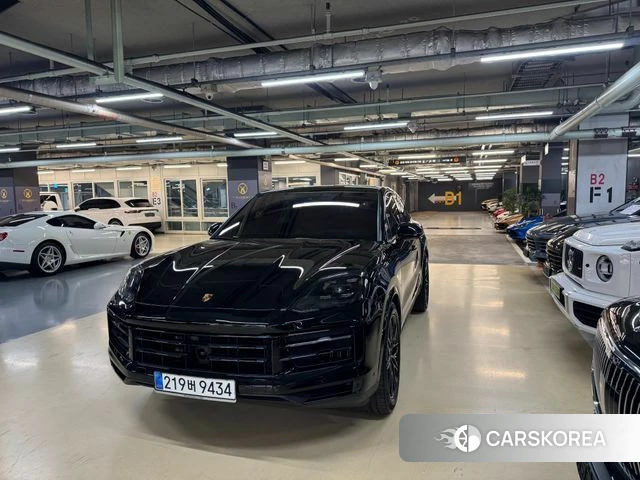 Porsche Cayenne (PO536) 2023 Черный из Кореи