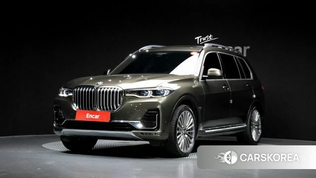 BMW X7 (G07) 2021 Песочный из Кореи