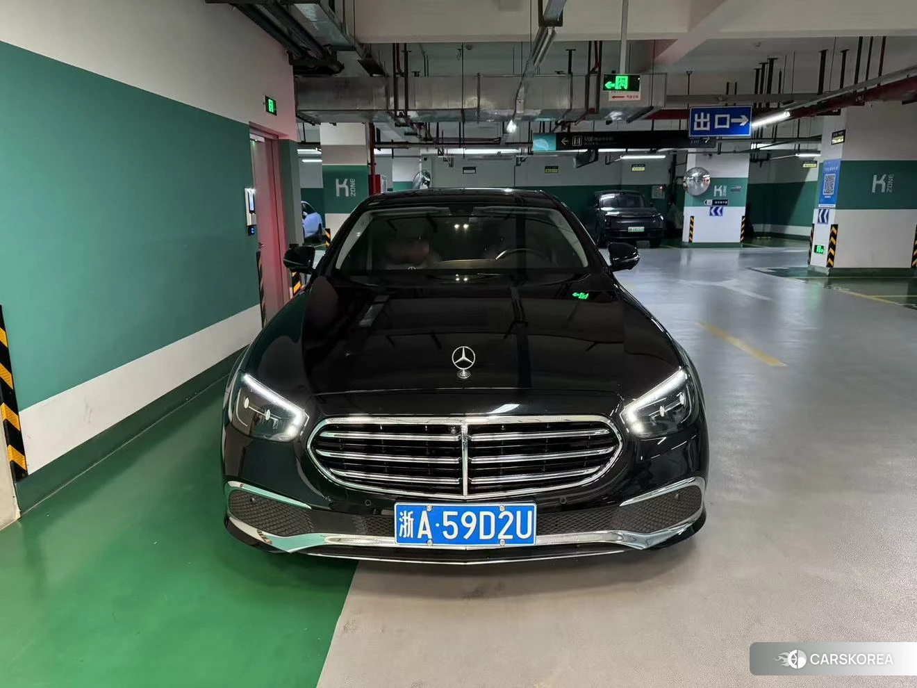 Mercedes-Benz E-class 2022 Черный из Китая