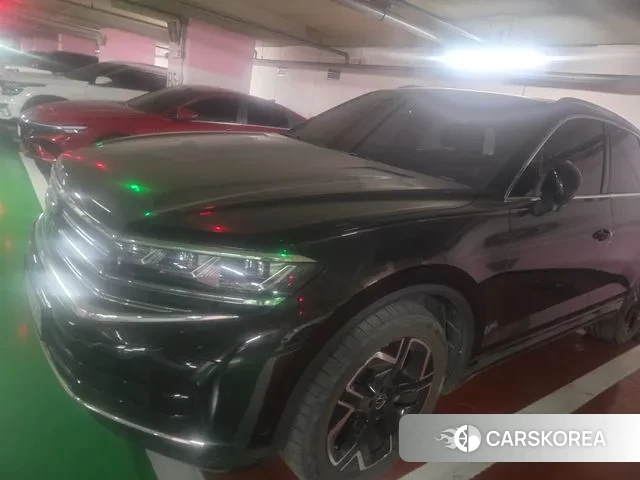 Volkswagen Touareg 3rd generation 2024 Коричневый из Кореи