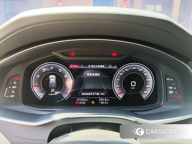 Audi A6L 2022 Черный из Китая