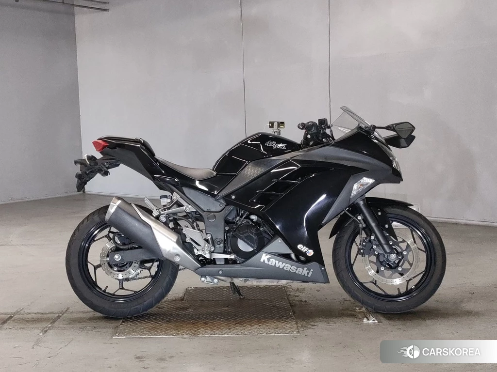 Проданный Kawasaki NINJA 250 2014 из Японии, фото 2
