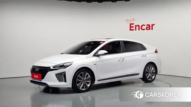 Hyundai Ionic Hybrid 2018 Белый из Кореи
