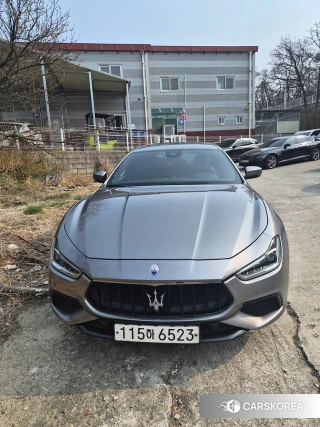 Maserati Ghibli 2020 Серый из Кореи