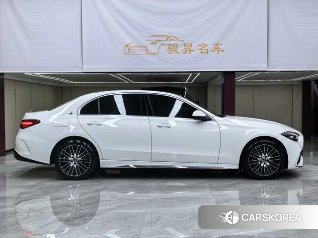 Mercedes-Benz Class C 2023 Белый из Китая