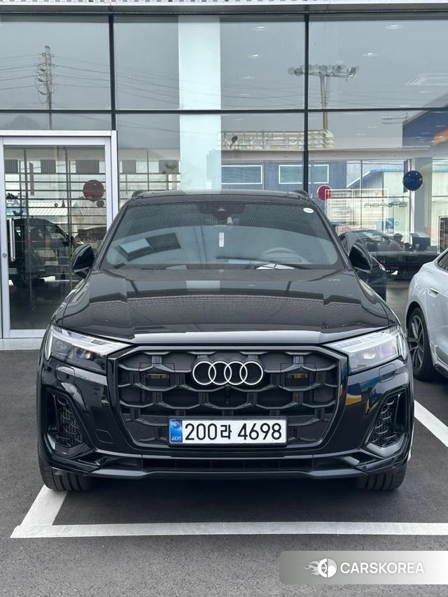 Audi Q7 (4M) 2024 Черный из Кореи