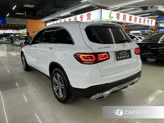 Mercedes-Benz GLC 2021 Белый из Китая