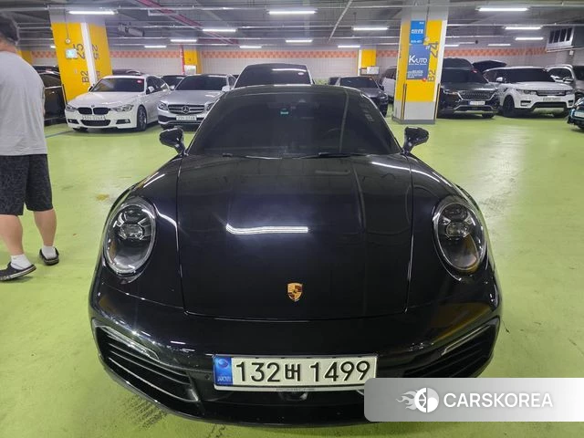 Porsche 911(992) 2022 Черный из Кореи