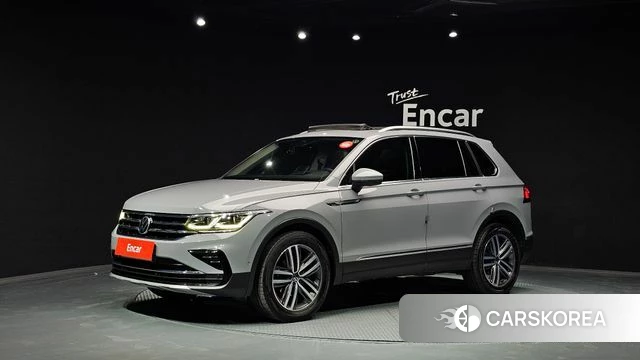 Volkswagen Tiguan second Generation 2022 Серебристо-серый из Кореи
