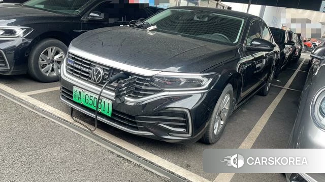 Volkswagen Passat PHEV 2022 Черный из Китая