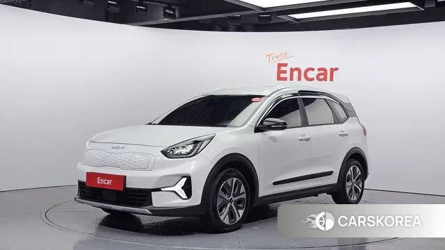 Kia Niro Plus 2022 Белый из Кореи