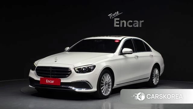 Mercedes-Benz E-Class W213 2022 Белый из Кореи