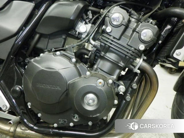 Engine photo