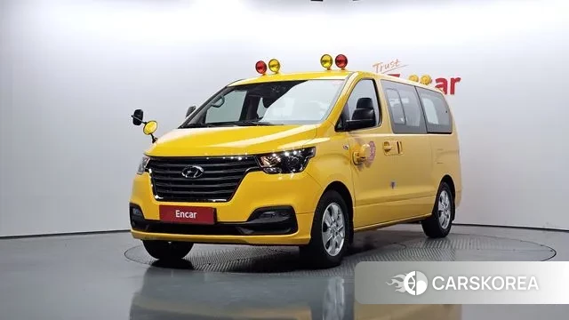 Hyundai The New Grand Starex 2021 Желтый из Кореи