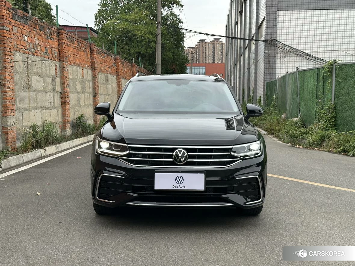 Volkswagen Tiguan L 2024 Черный из Китая