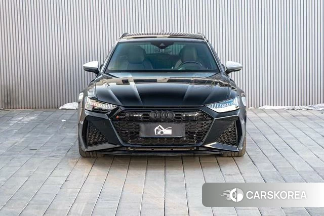 Audi RS 6 2021 Черный из Китая