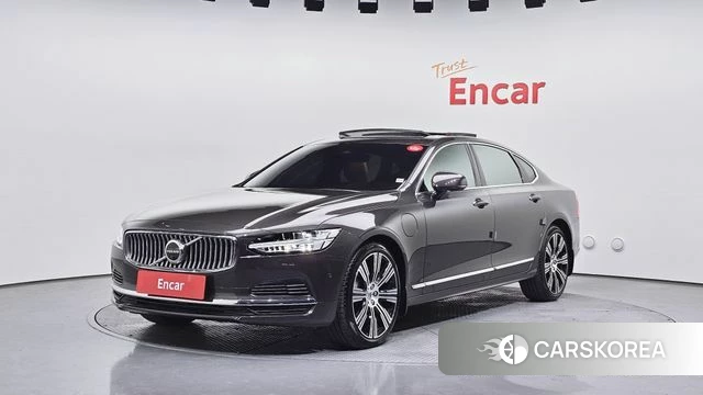 Volvo S90 2023 Черный из Кореи