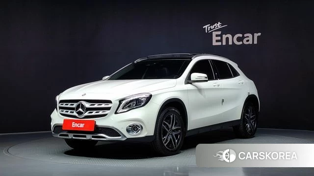 Mercedes-Benz GLA-Class X156 2018 Белый из Кореи