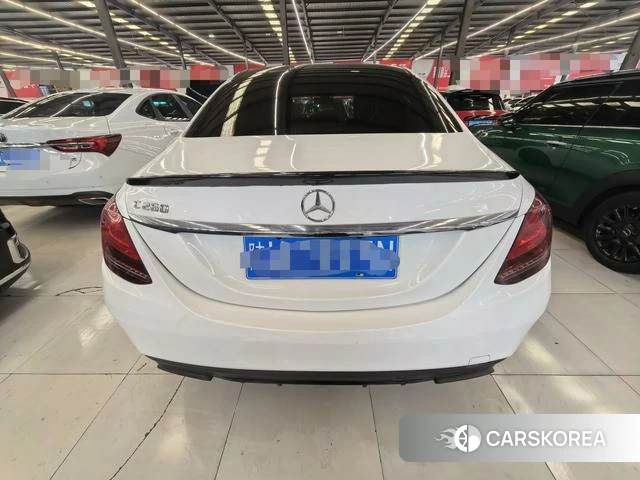 Mercedes-Benz Class C 2021 Белый из Китая
