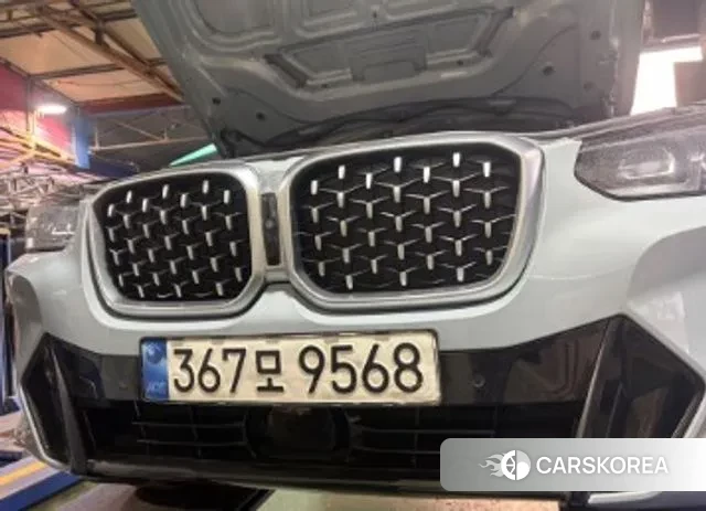 BMW X4 (G02) 2023 Серебристо-серый из Кореи