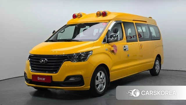 Hyundai The New Grand Starex 2019 Желтый из Кореи