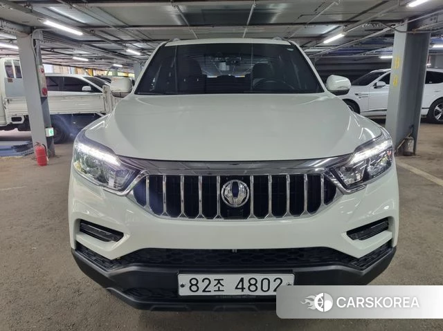 Ssangyong Rexton Sports Cannes 2020 Жемчужный цвет из Кореи