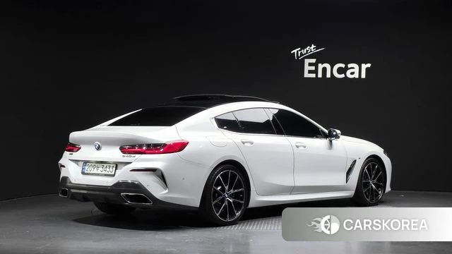 BMW 8 Series (G15) 2021 Белый из Кореи