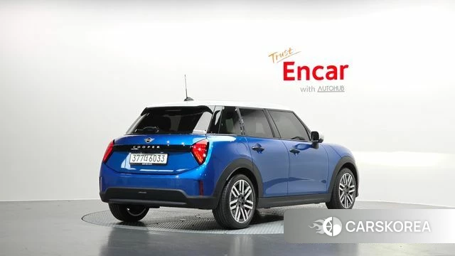 Mini Cooper C 4th generation 2025 Синий из Кореи