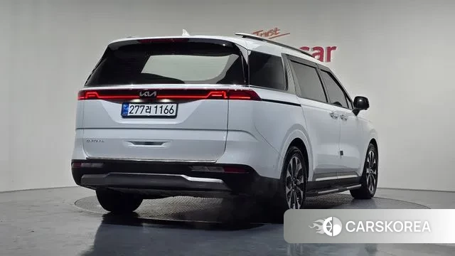 Kia Carnival 4th generation 2023 Белый из Кореи
