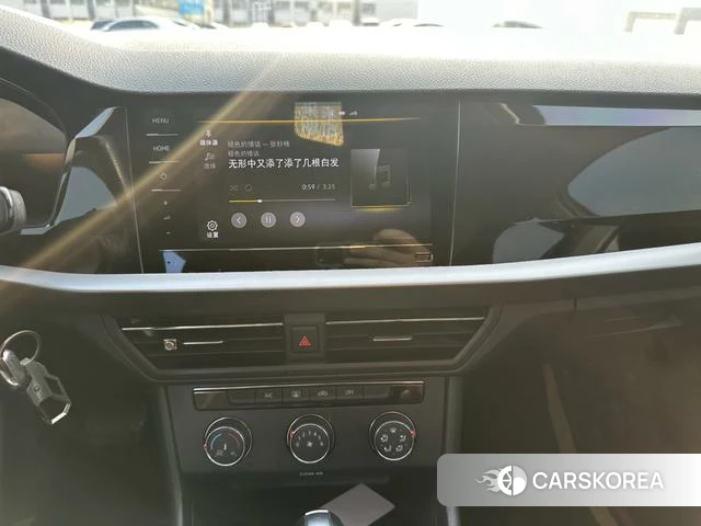 Volkswagen Lavida 2021 Белый из Китая