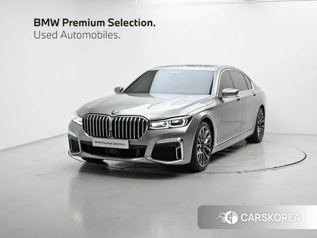 BMW 7 Series (G11) 2022 Серебристо-серый из Кореи