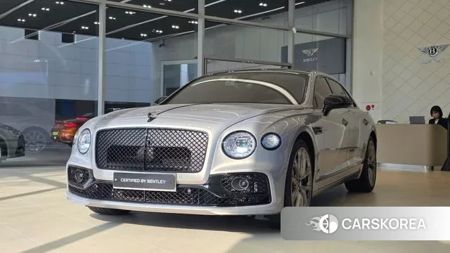 Bentley Flying Spur 3rd Generation 2024 Серебряный из Кореи