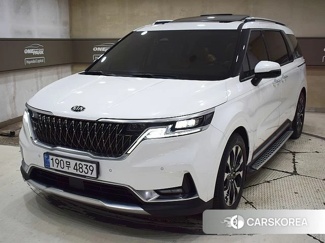 Kia Carnival 4th generation 2021 Белый из Кореи