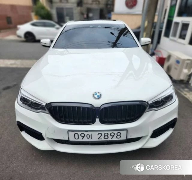 BMW 5 Series (G30) 2019 Белый из Кореи