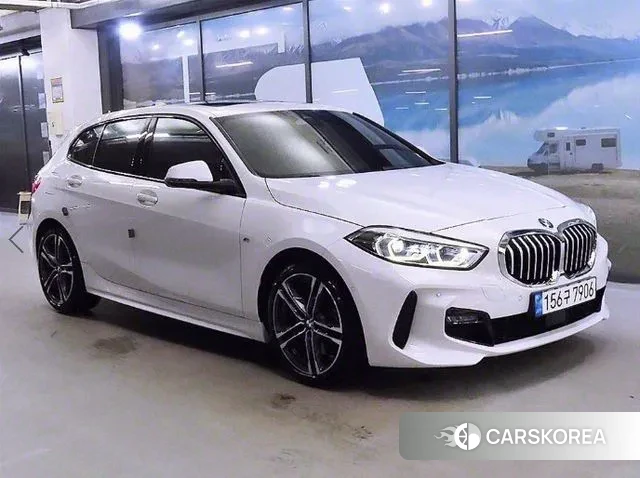 BMW 1 Series (F40) 2023 Белый из Кореи