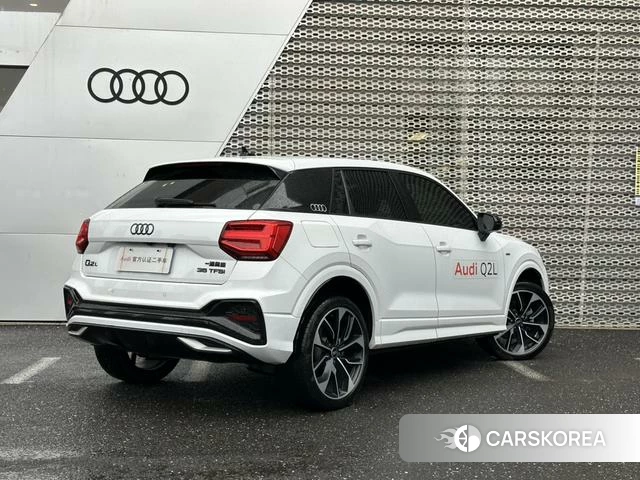 Audi Q2L 2024 Белый из Китая