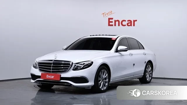 Mercedes-Benz E-Class W213 2020 Белый из Кореи