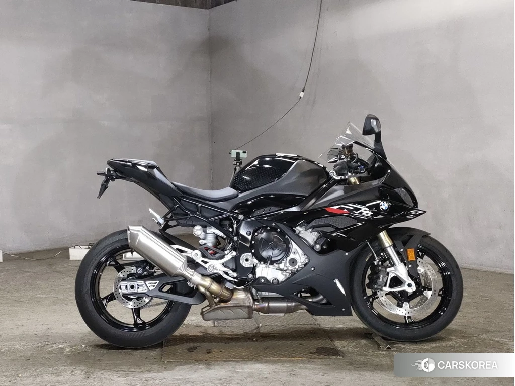 Проданный BMW S1000RR 2023 из Японии